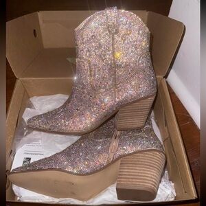 Sparkling Women's Western Boots
